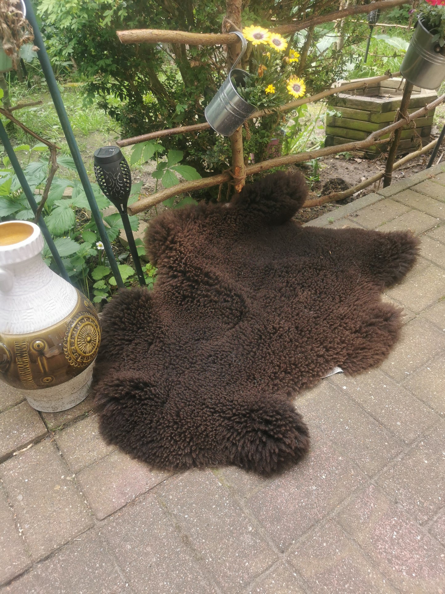 Merino Premium Felle in NATUR Schwarz/Dunkelbraun