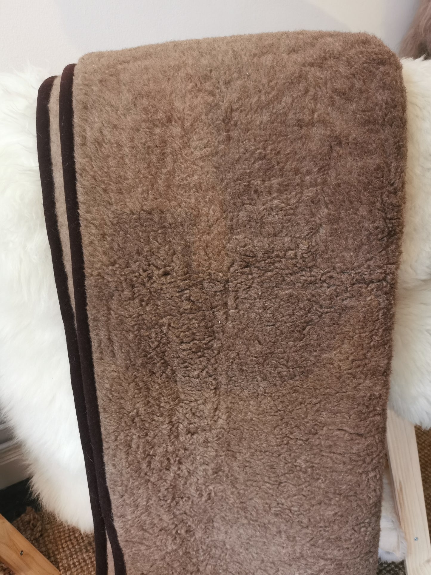 Super soft blanket made of real merino wool
