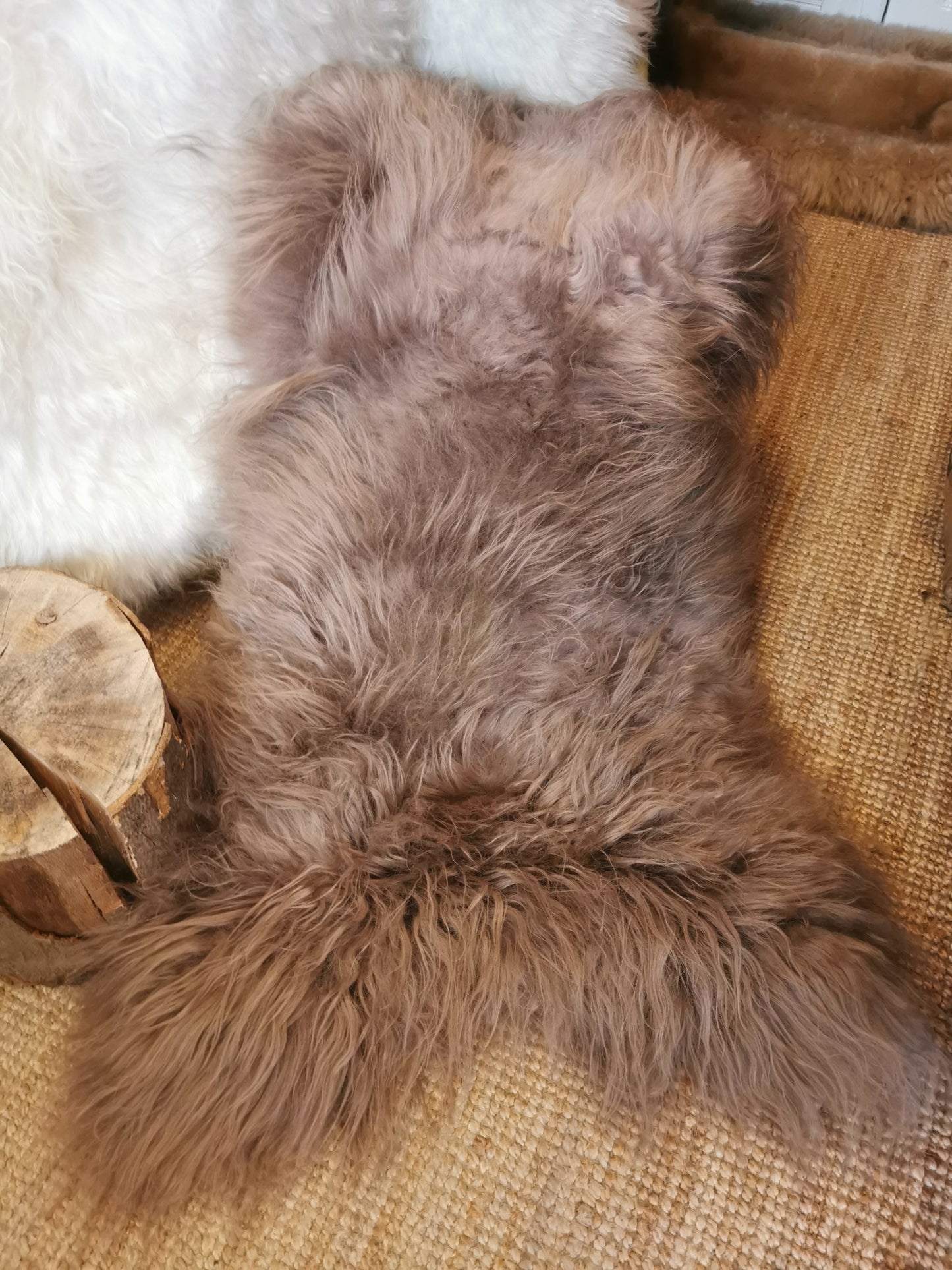 Taupe Island Felle