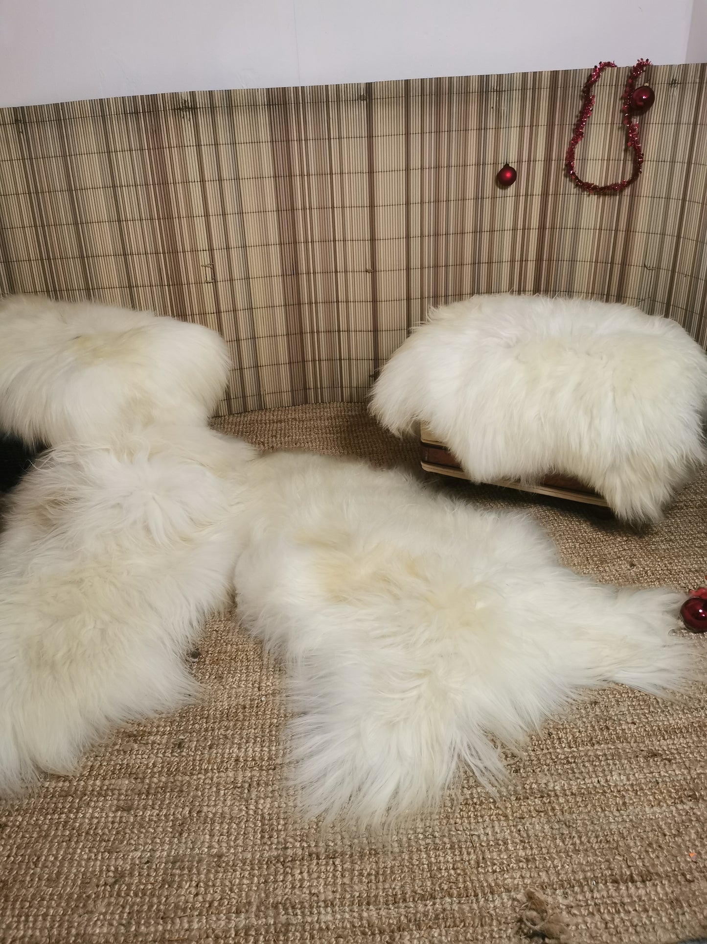 Echtes XXL Lammfell Schaffell Lang Weiches Haar Deko 110-130cm Naturweiss 2.Wahl