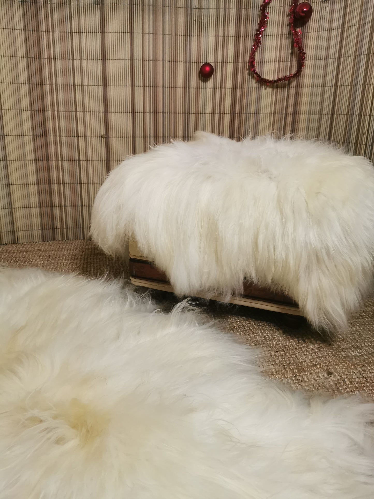 Echtes XXL Lammfell Schaffell Lang Weiches Haar Deko 110-130cm Naturweiss 2.Wahl