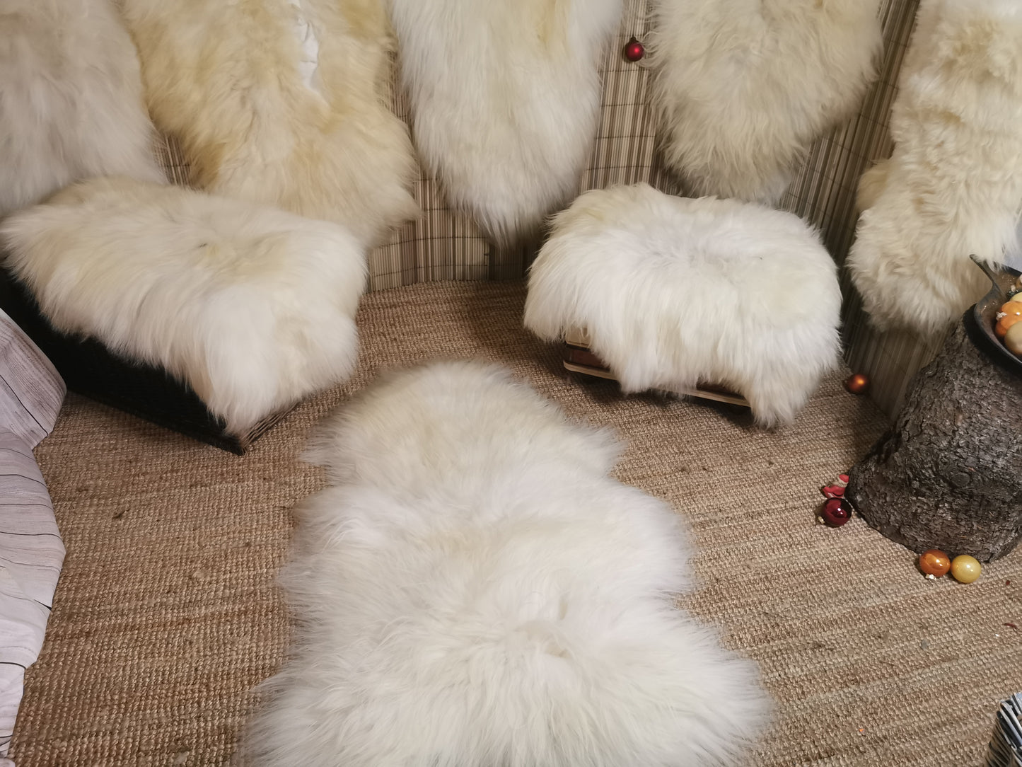 Echtes XXL Lammfell Schaffell Lang Weiches Haar Deko 110-130cm Naturweiss 2.Wahl