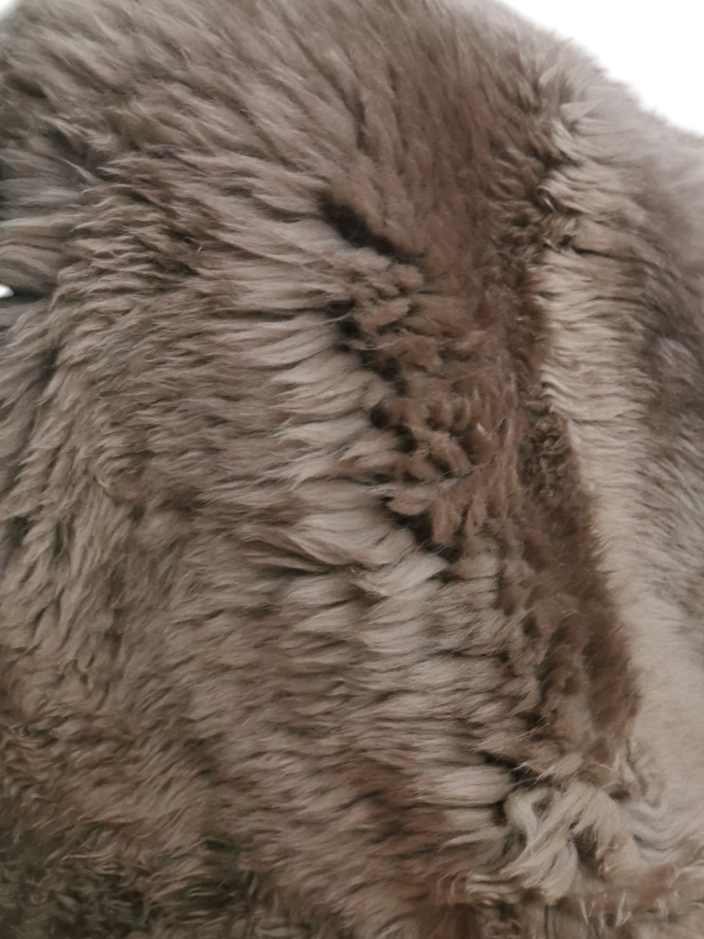 TOP Schaffell | 140cm | Echtes Lammfell |Teppich Deko | Taupe | Sitzauflage